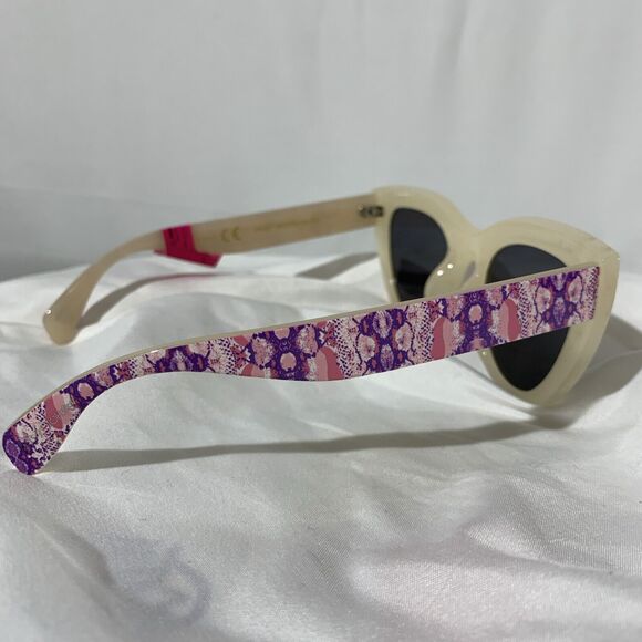 Betsey Johnson Cat Eye Sunglasses NWT Bling - Picture 3 of 6